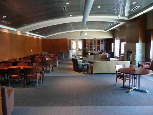 CSUSM Library reading room